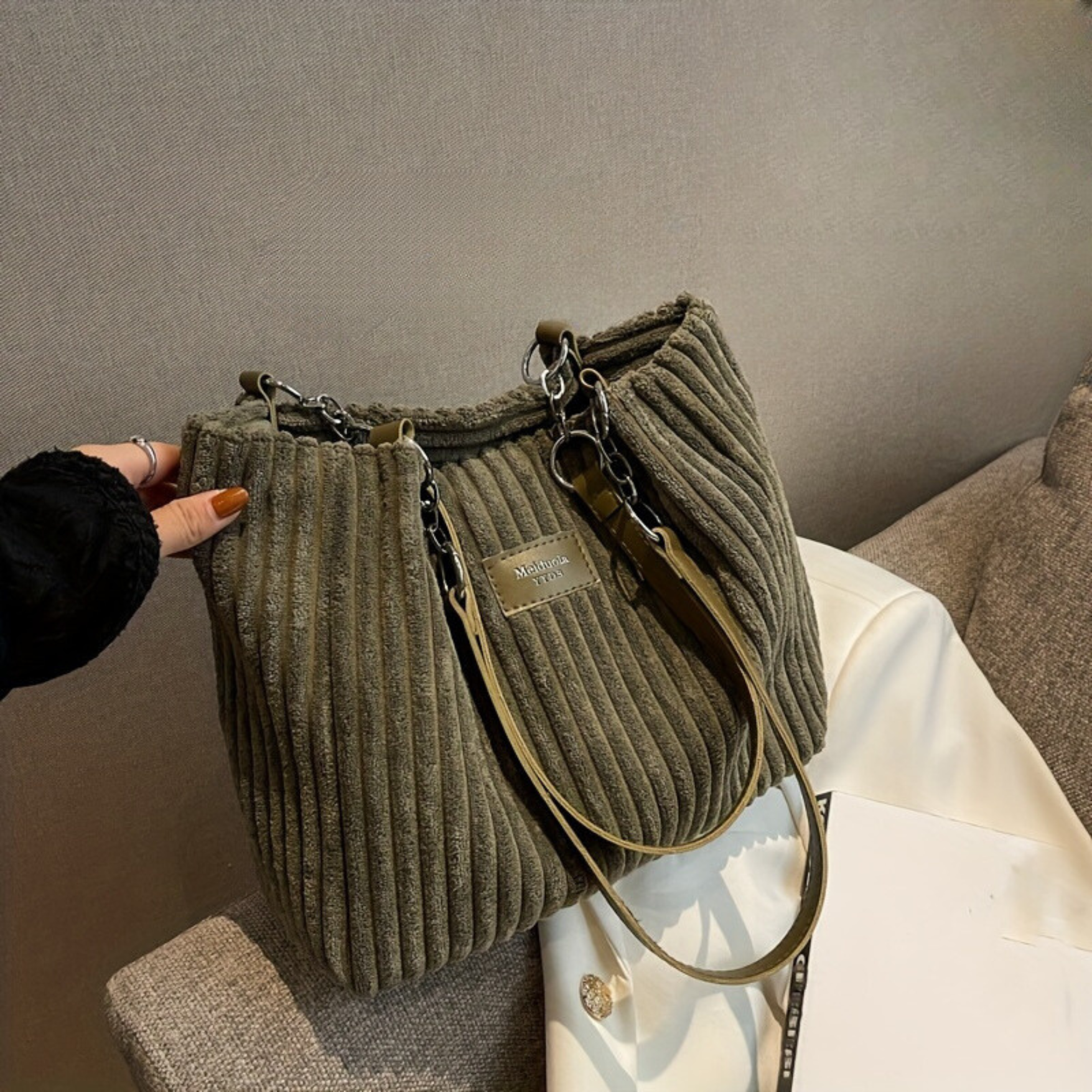 Cielé - Soft corduroy shoulder bag