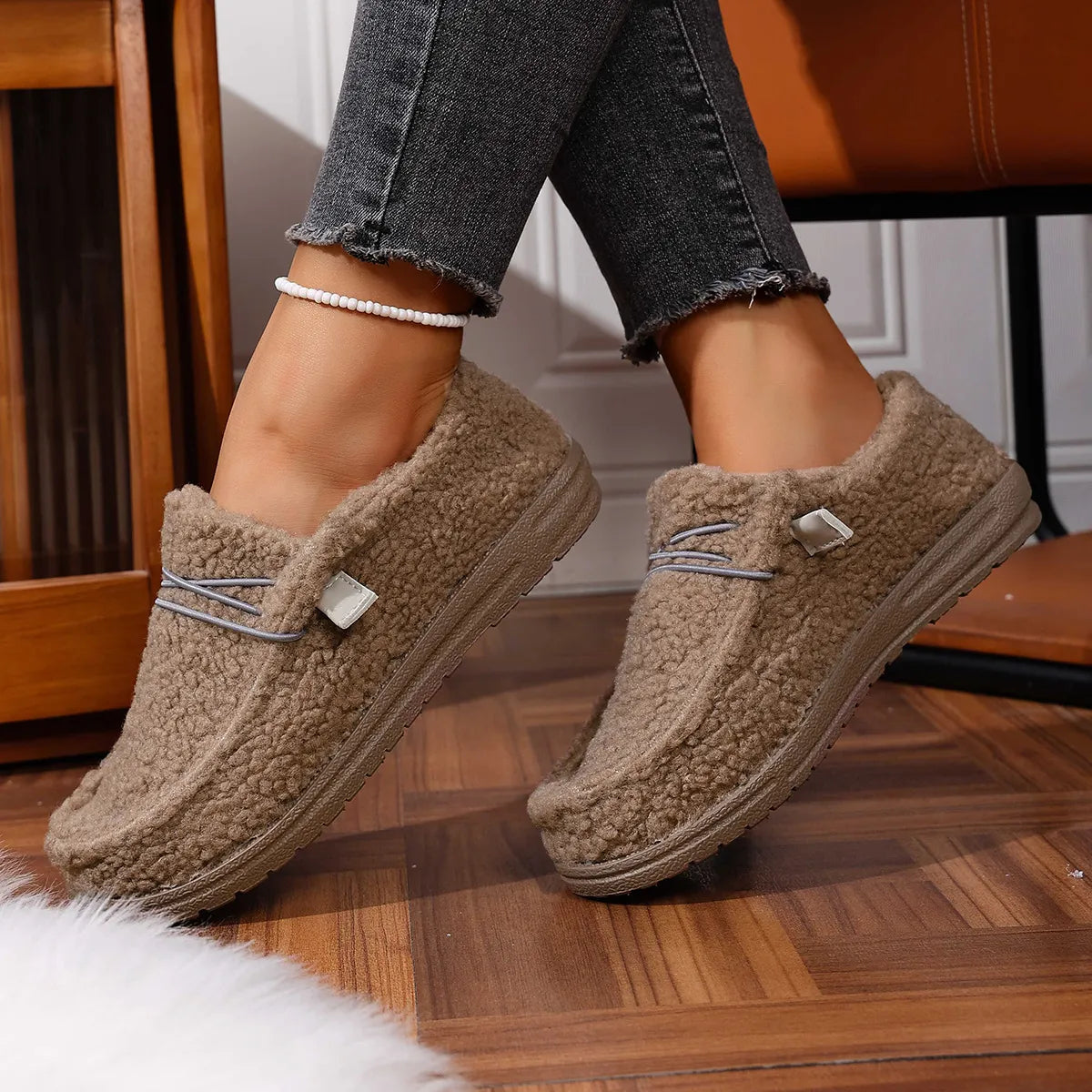 Liora | Teddy Warm Slippers