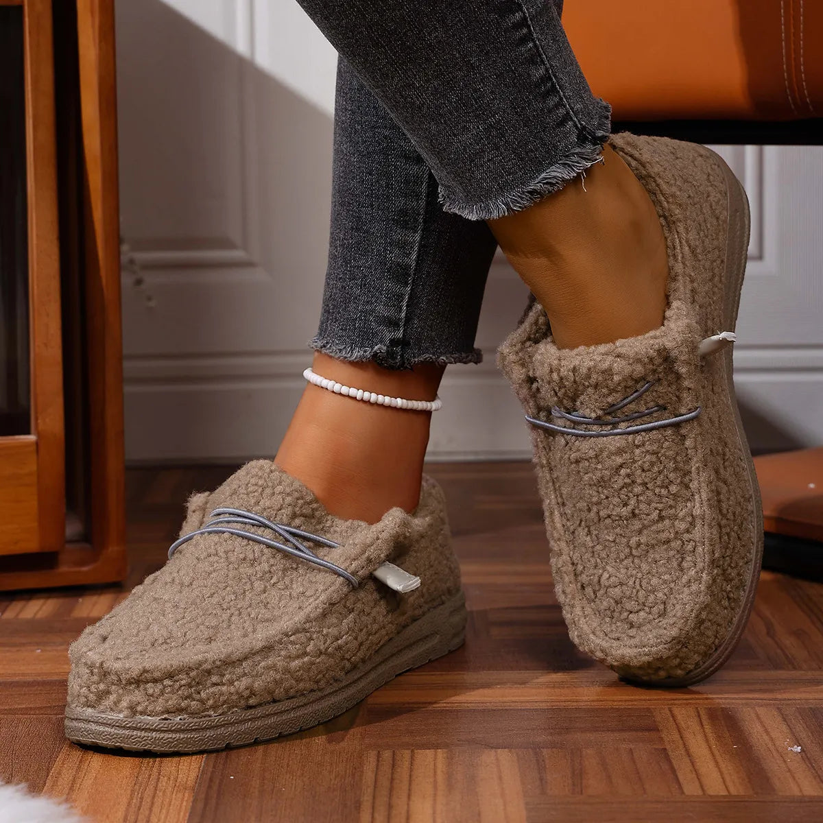 Liora | Teddy Warm Slippers