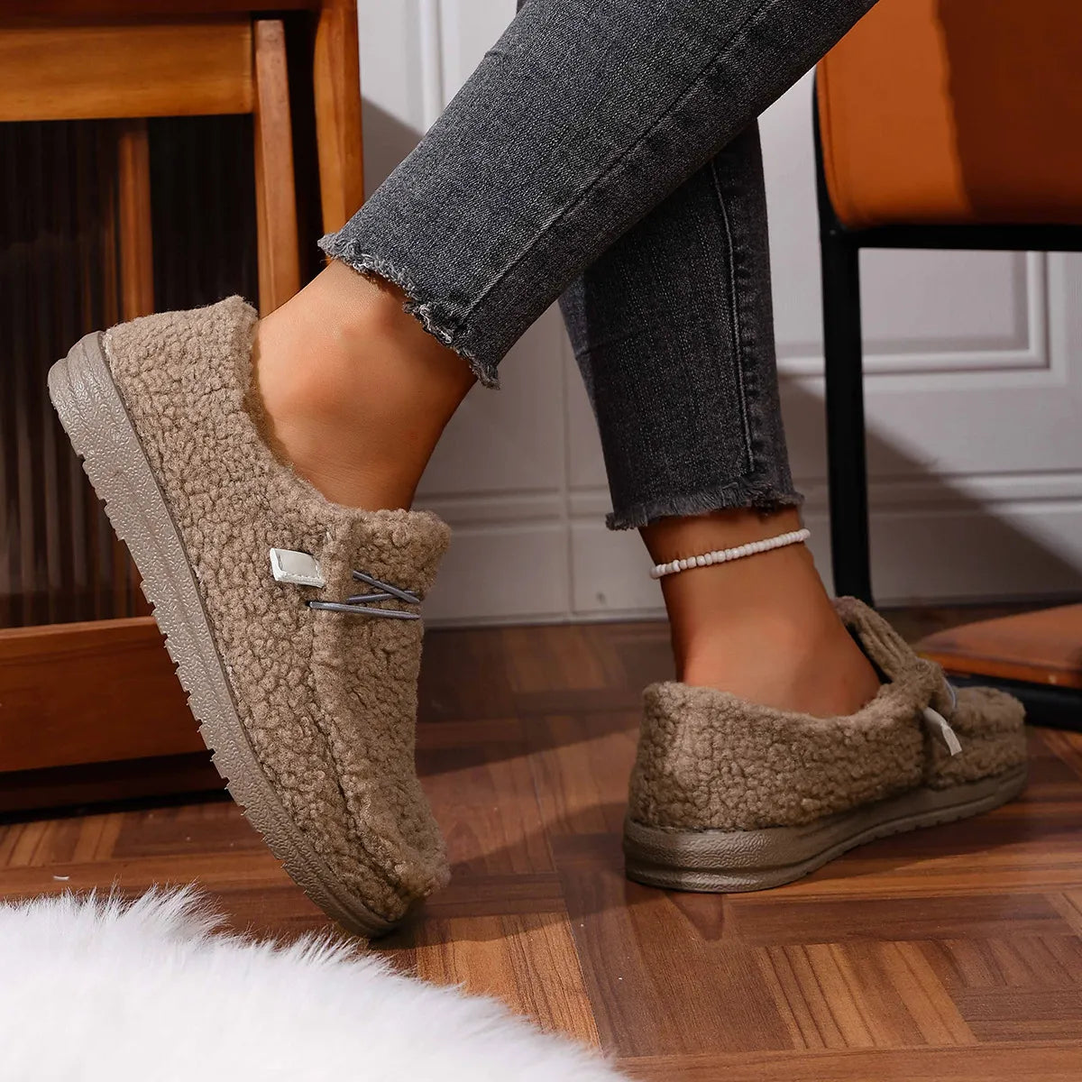 Liora | Teddy Warm Slippers